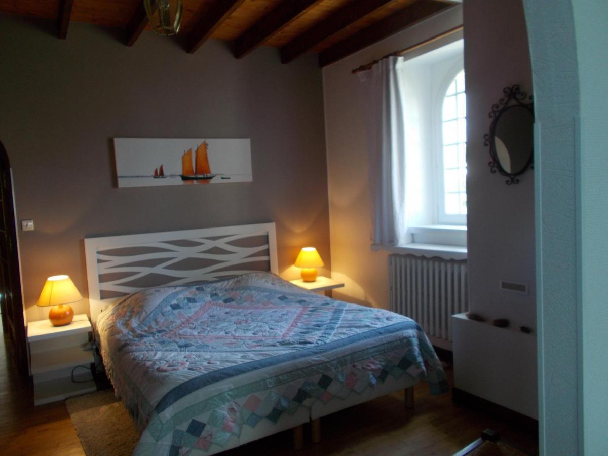 プルグレスカン Les Ajoncs Bed & Breakfast エクステリア 写真